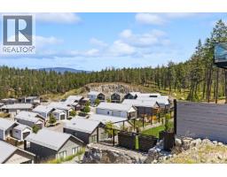 3183 Hilltown Drive, Kelowna, BC V1V2R1 Photo 10