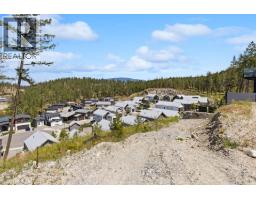 3183 Hilltown Drive, Kelowna, BC V1V2R1 Photo 9