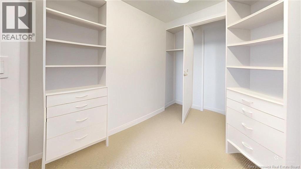 4 Admiralty Drive - Image 24