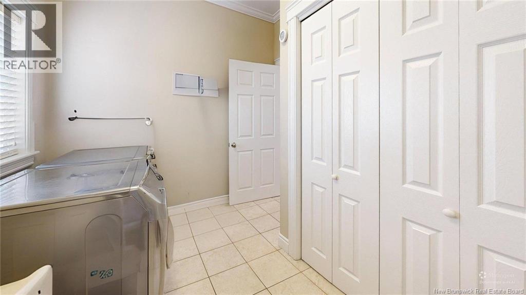 4 Admiralty Drive - Image 17