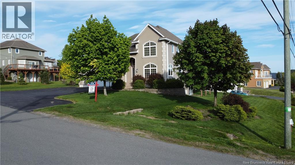 4 Admiralty Drive - 1