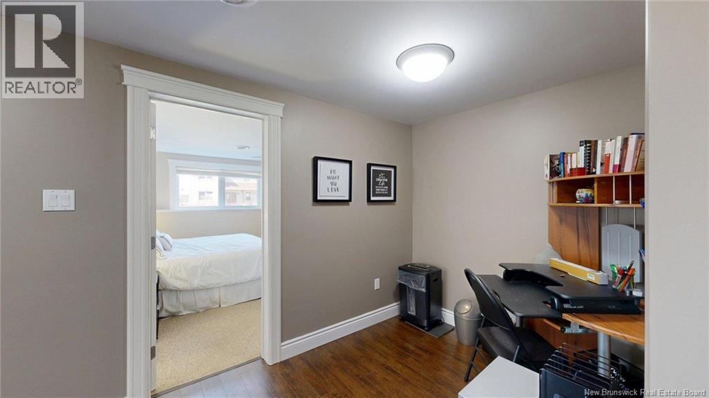 4 Admiralty Drive - Image 32