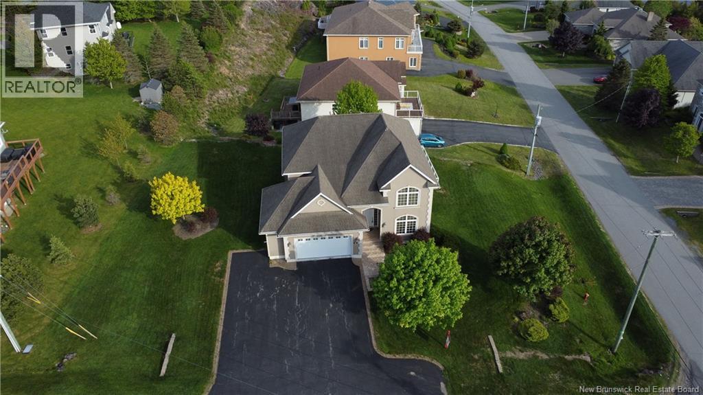 4 Admiralty Drive - Image 40