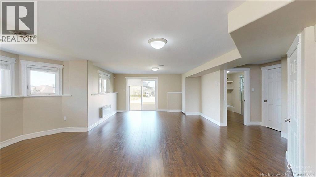 4 Admiralty Drive - Image 36