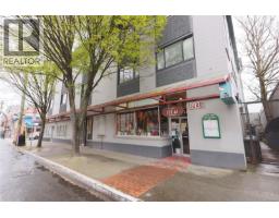 893 Fort St, Victoria, BC V8W1H7 Photo 31