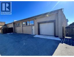 893 Fort St, Victoria, BC V8W1H7 Photo 36