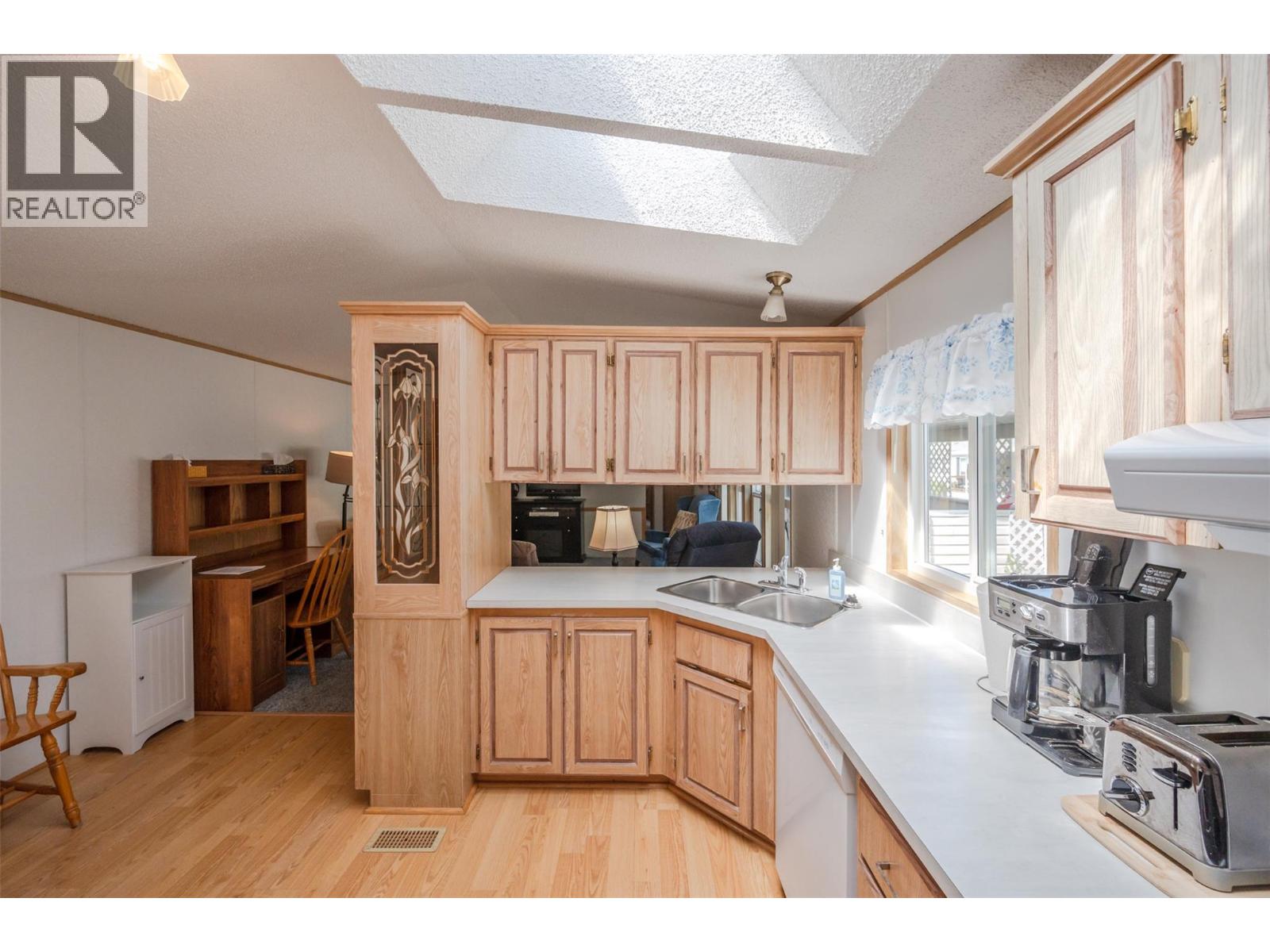 #F22 4505 Mclean Creek Road - 7