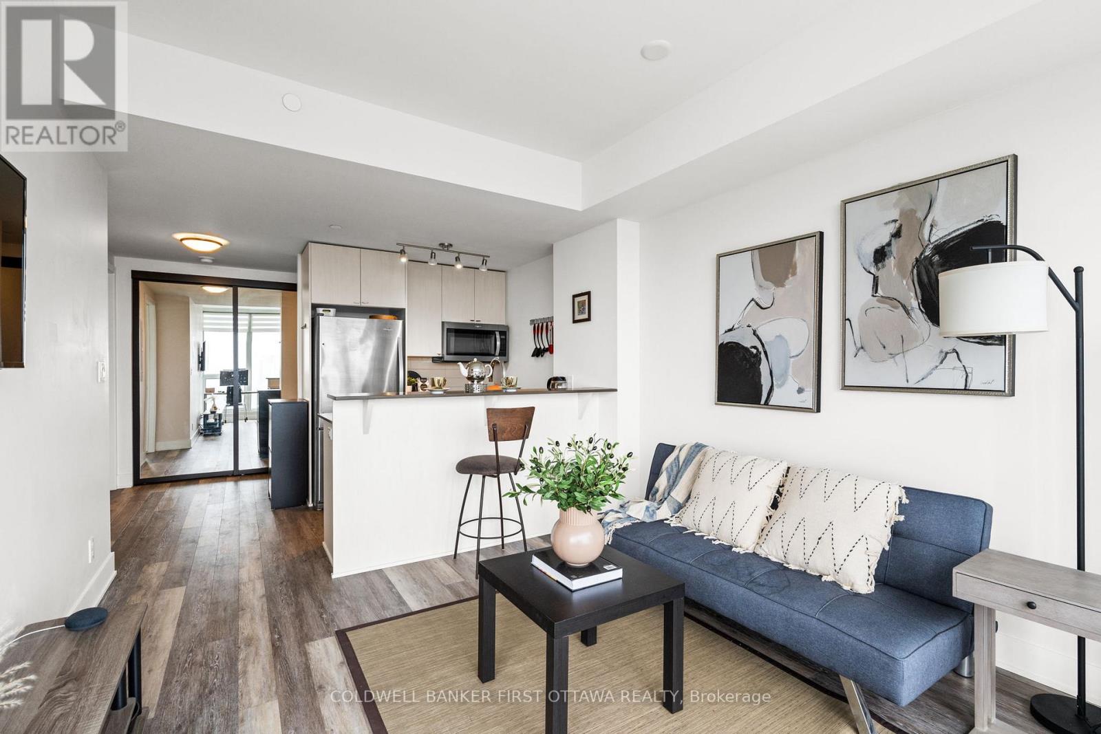 1 Bed, 1 Bath House for Sale in Ottawa – 1905 – 485 RICHMOND ROAD, Ottawa – MLS# X13225566 - Image 21