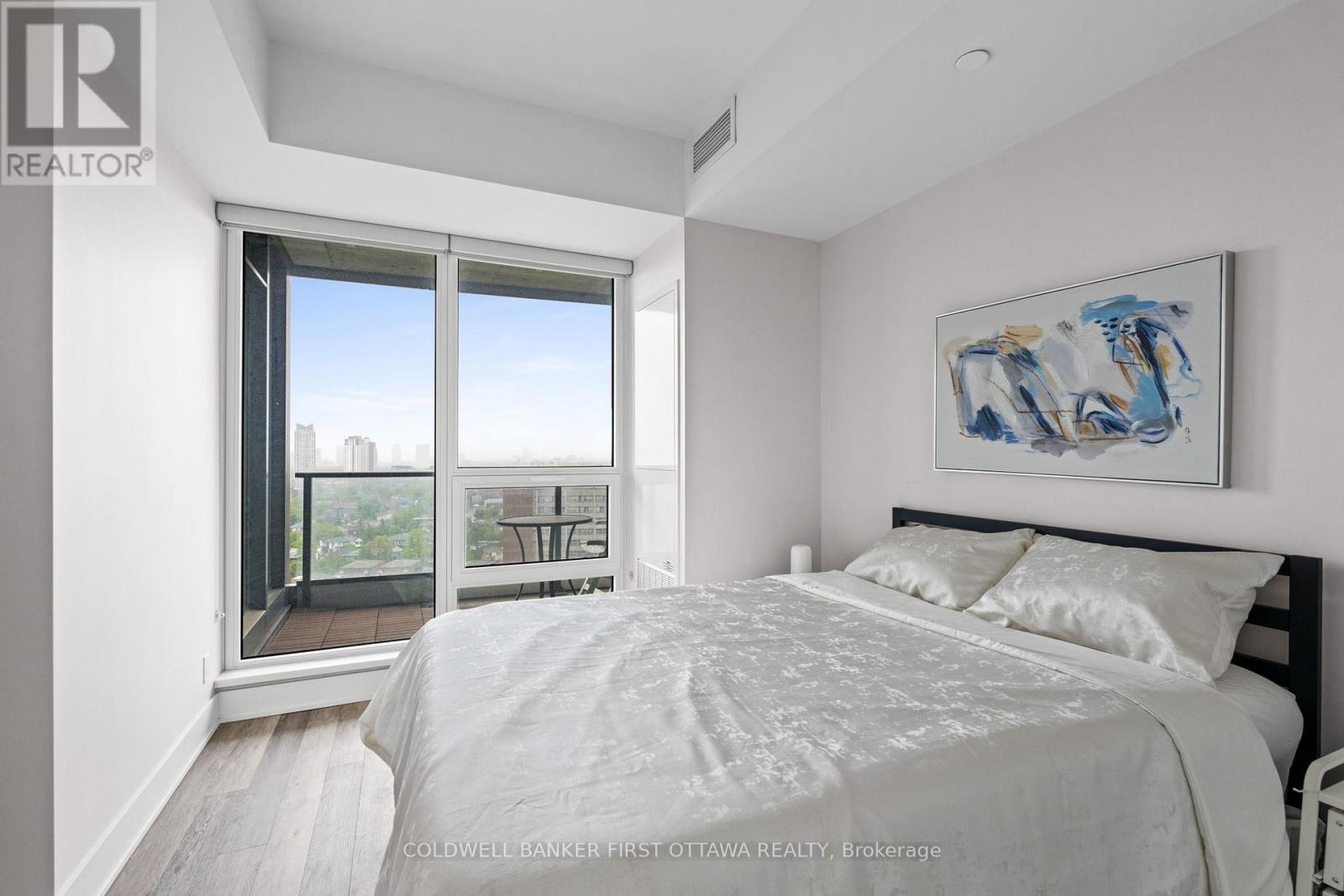 1 Bed, 1 Bath House for Sale in Ottawa – 1905 – 485 RICHMOND ROAD, Ottawa – MLS# X13225566 - Image 25