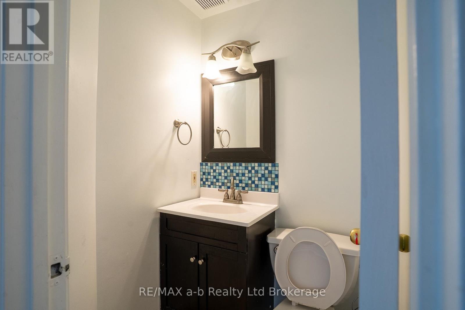 3-bedroom home for sale at 6 - 380 QUARTER TOWN LINE, Tillsonburg ON · photo 12 of 12