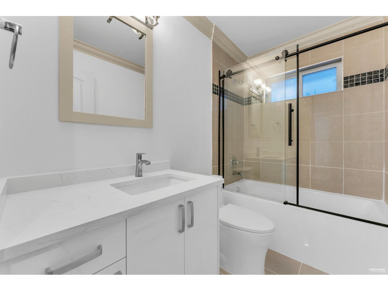 6 Bed, 4 Bath House for Sale in Surrey – 13125 108 AVENUE, Surrey - Image 24