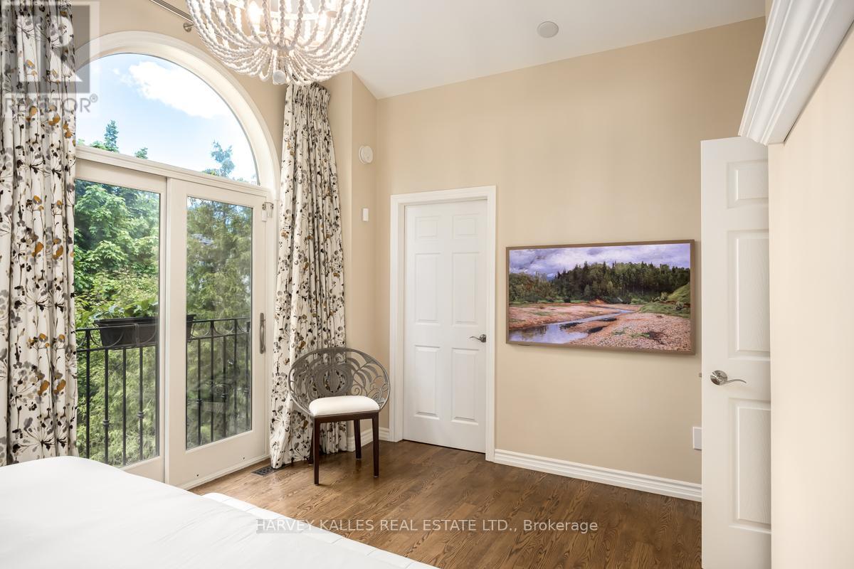 526 MELROSE AVENUE - 15
