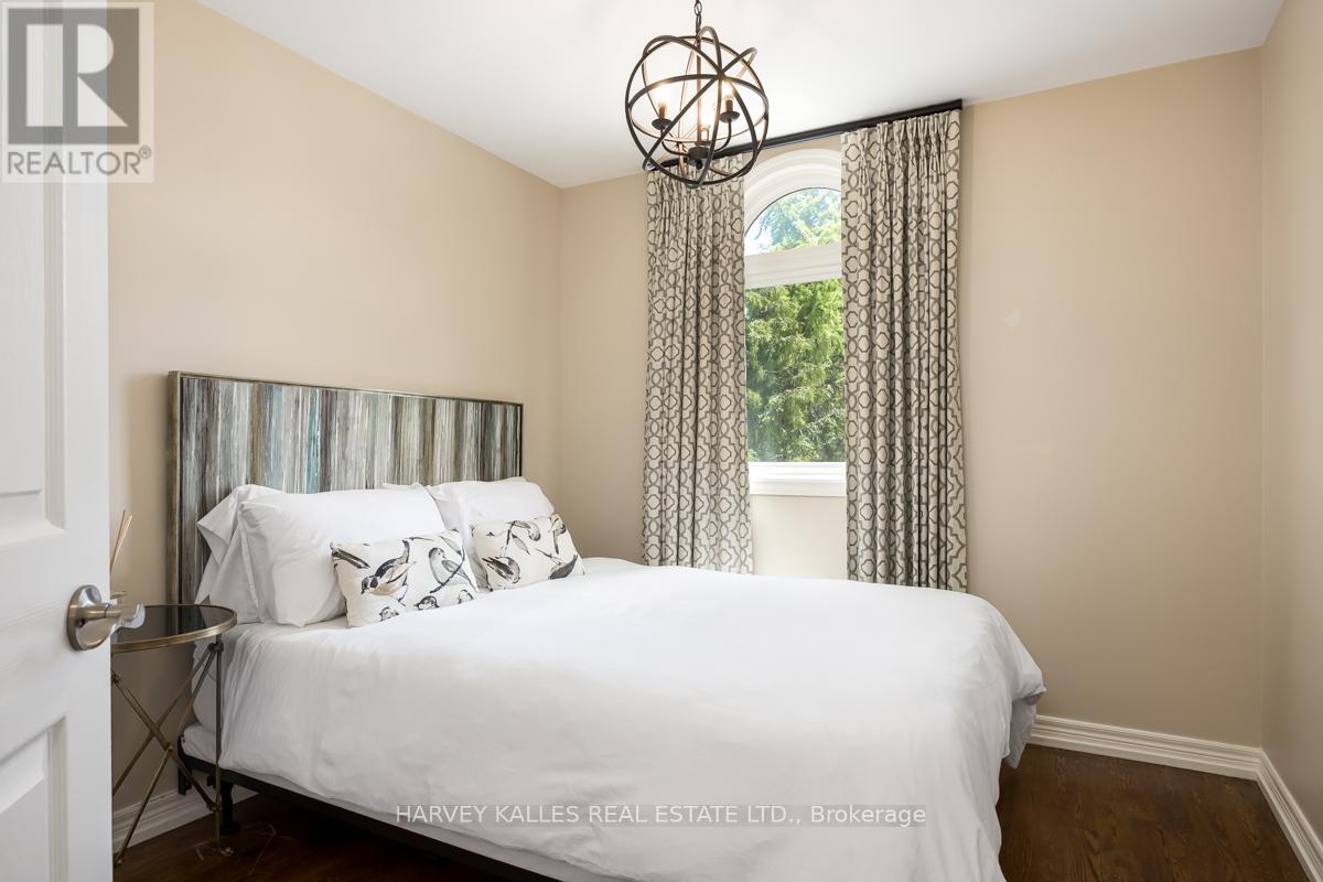 526 MELROSE AVENUE - 23