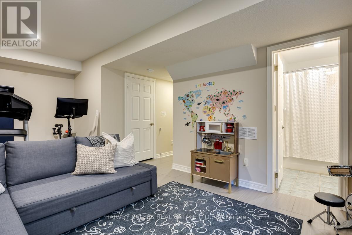 526 MELROSE AVENUE - 31