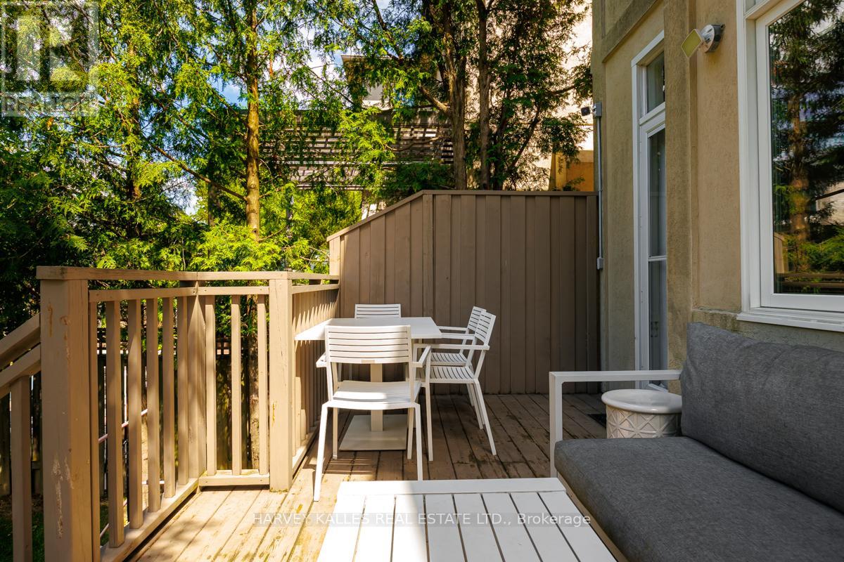 526 MELROSE AVENUE - 34