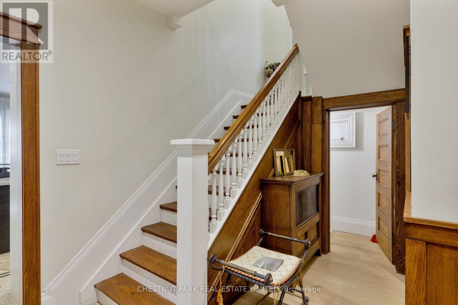 386 PALMERSTON BOULEVARD - 17