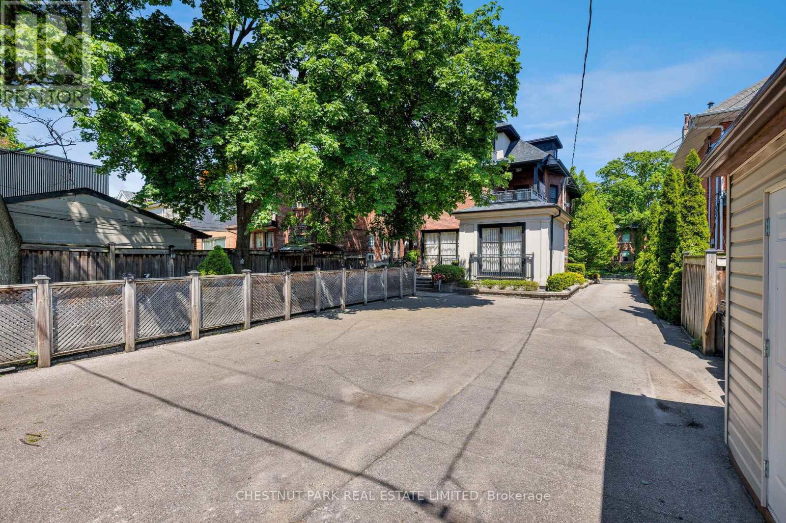 386 PALMERSTON BOULEVARD - 7