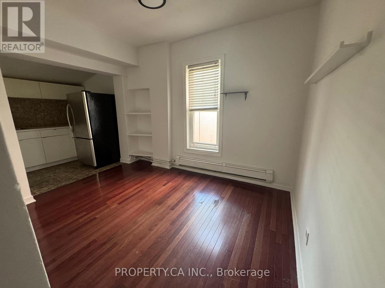 22 BRAD STREET - 17