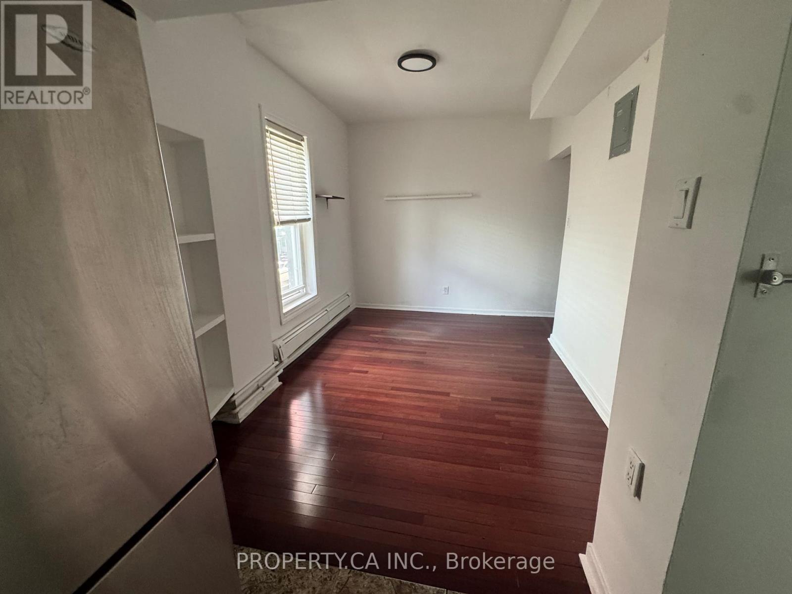 22 BRAD STREET - 18