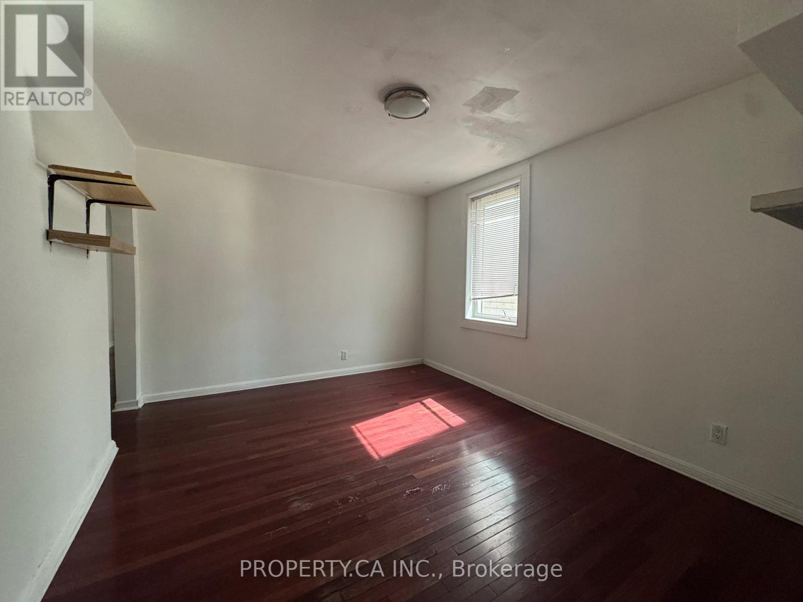 22 BRAD STREET - 28