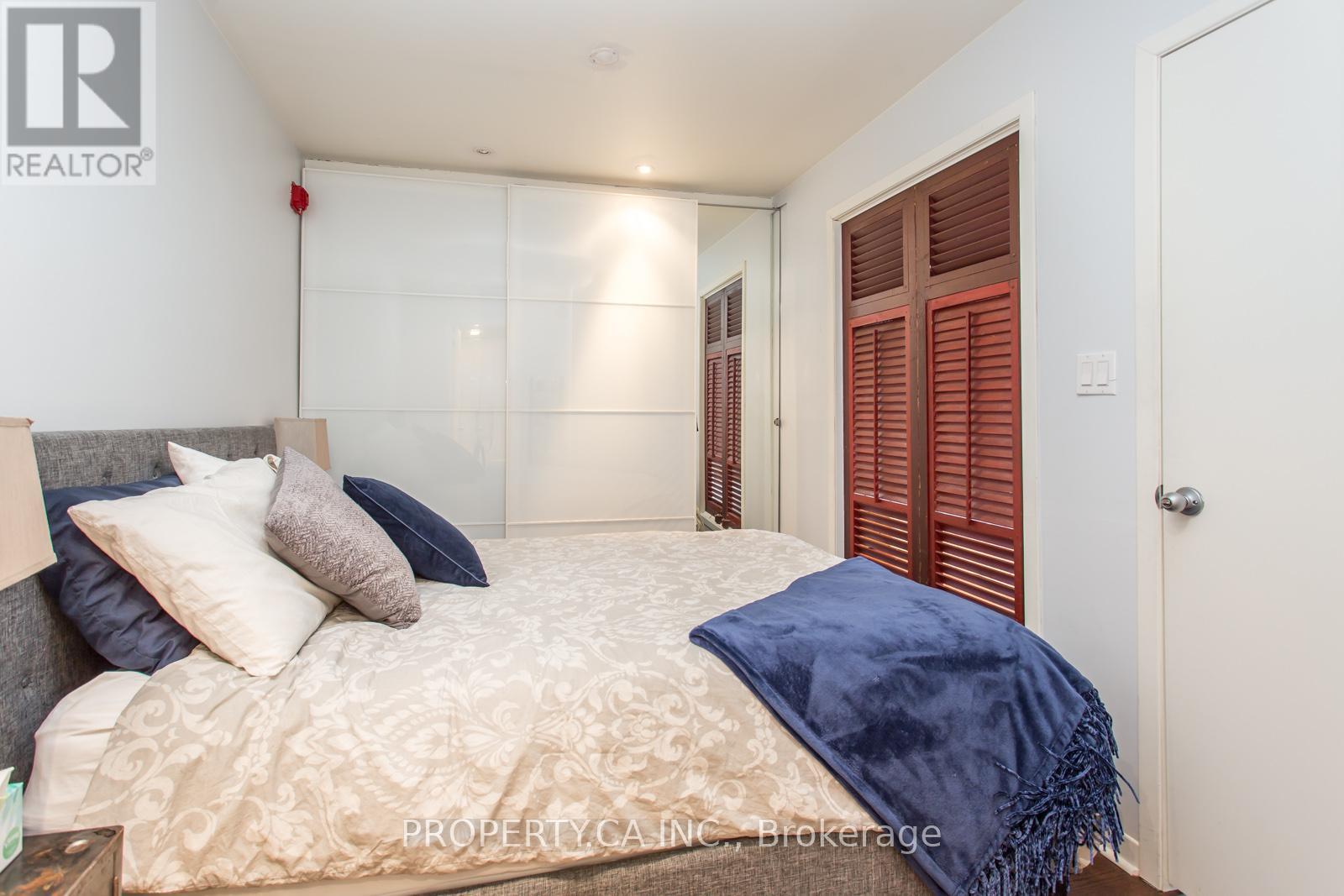 22 BRAD STREET - 7