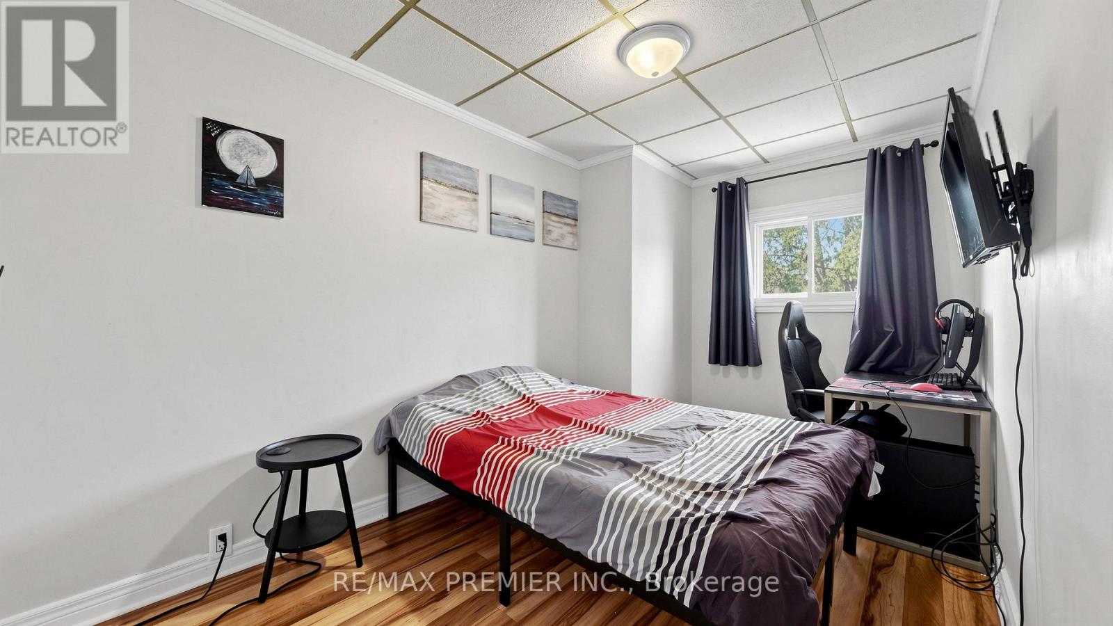 27 CAMBRIDGE AVENUE - 12