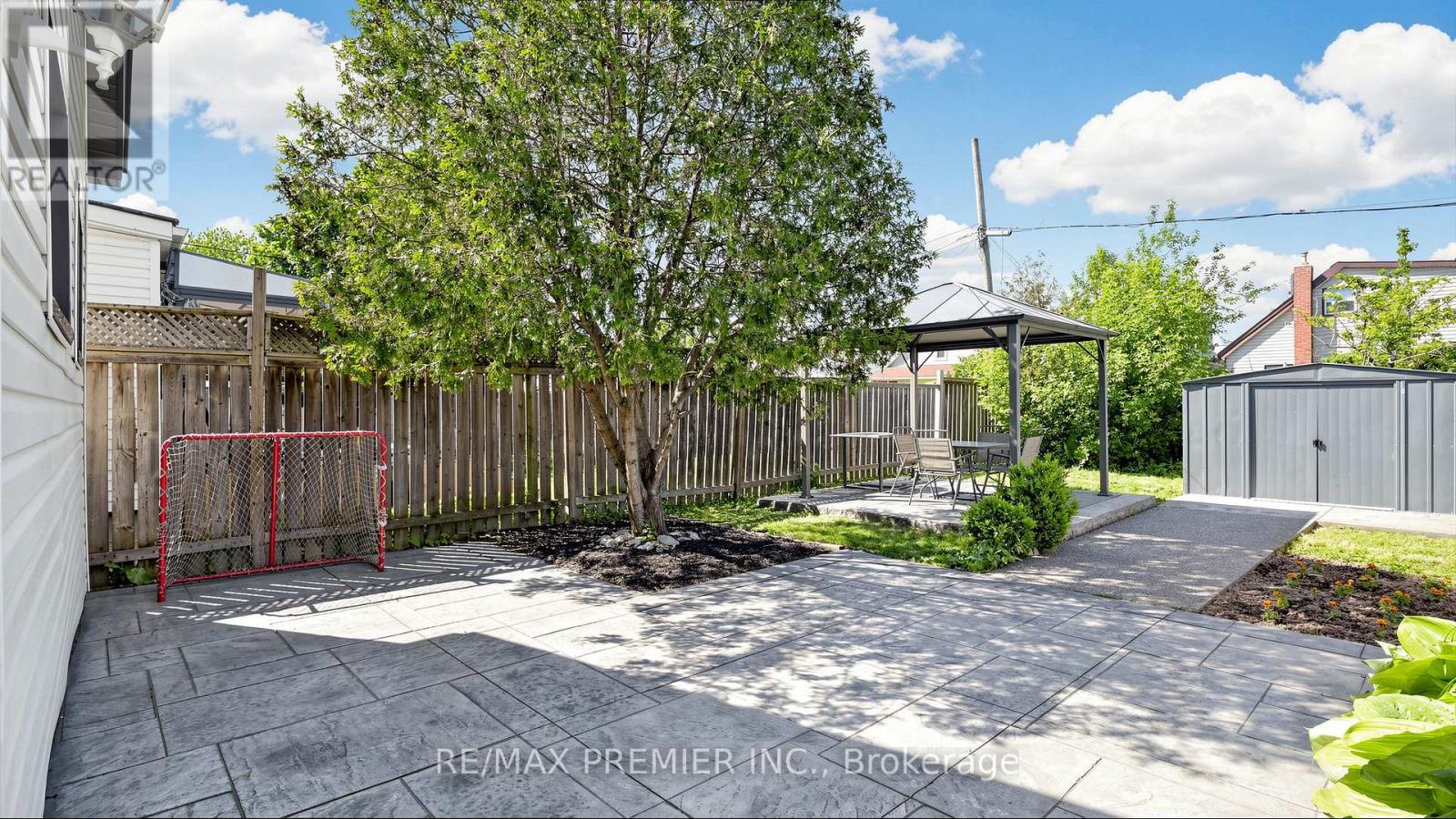27 CAMBRIDGE AVENUE - 24