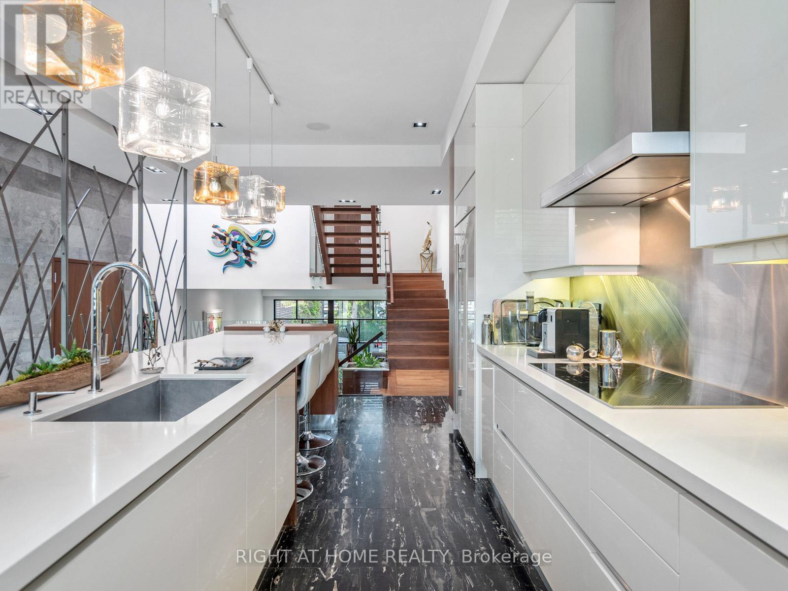 336 MELROSE AVENUE - 16