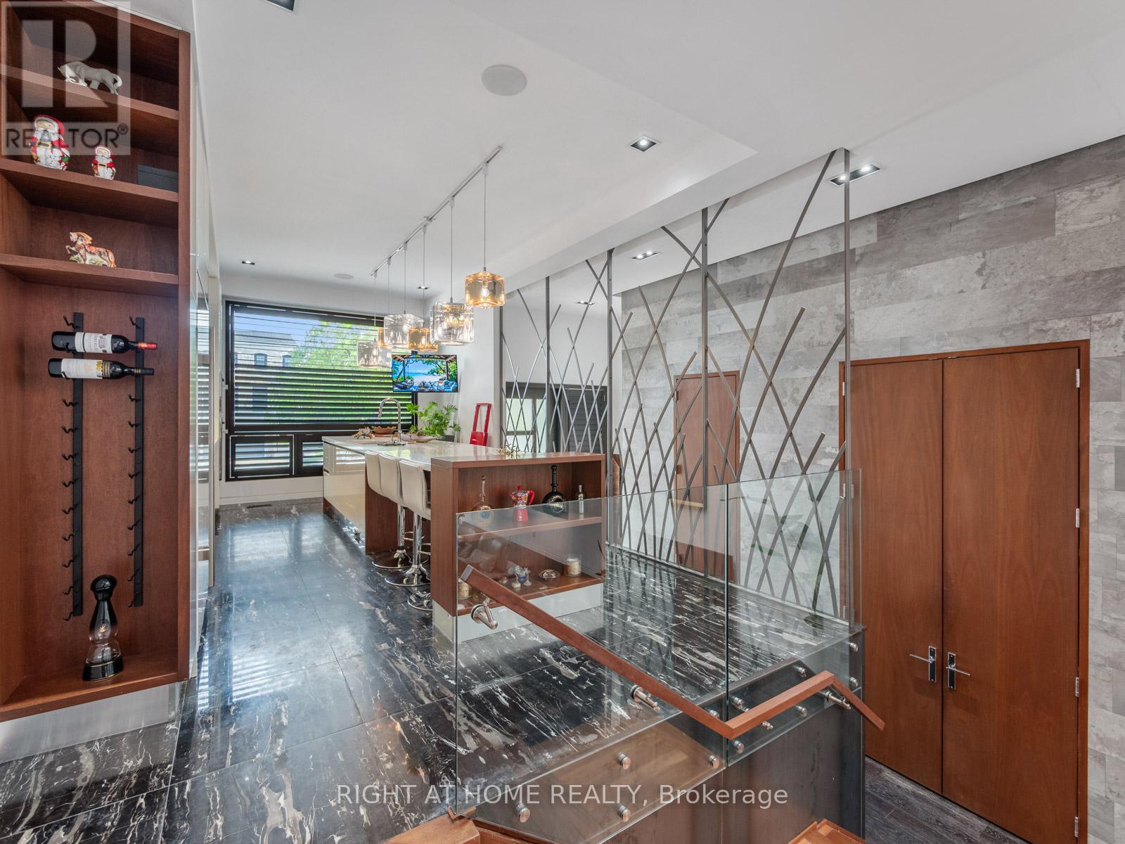 336 MELROSE AVENUE - 13