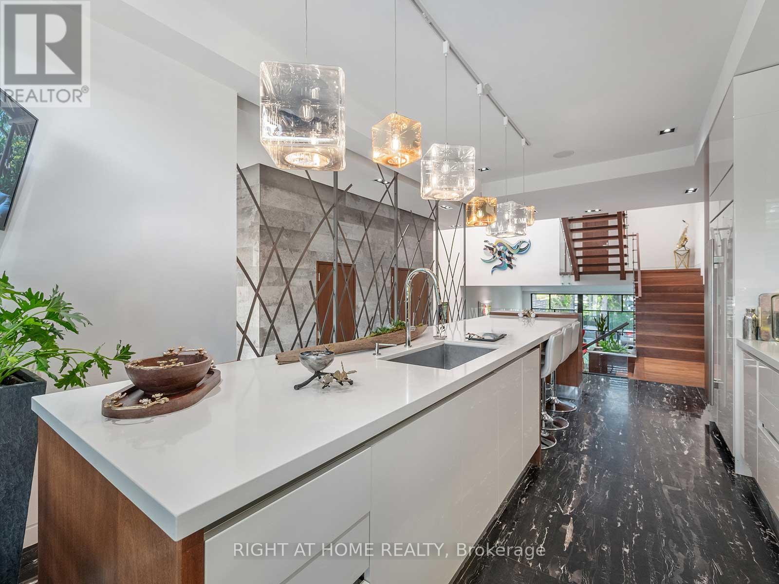 336 MELROSE AVENUE - 17
