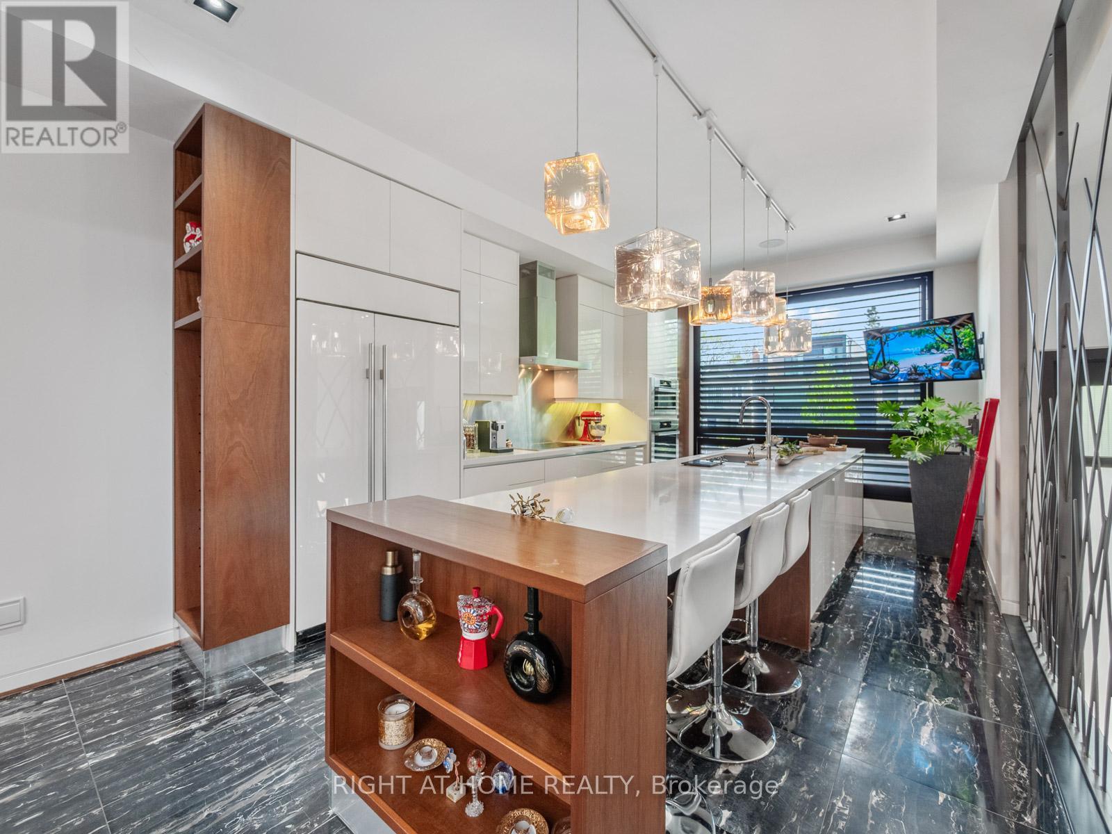 336 MELROSE AVENUE - 15
