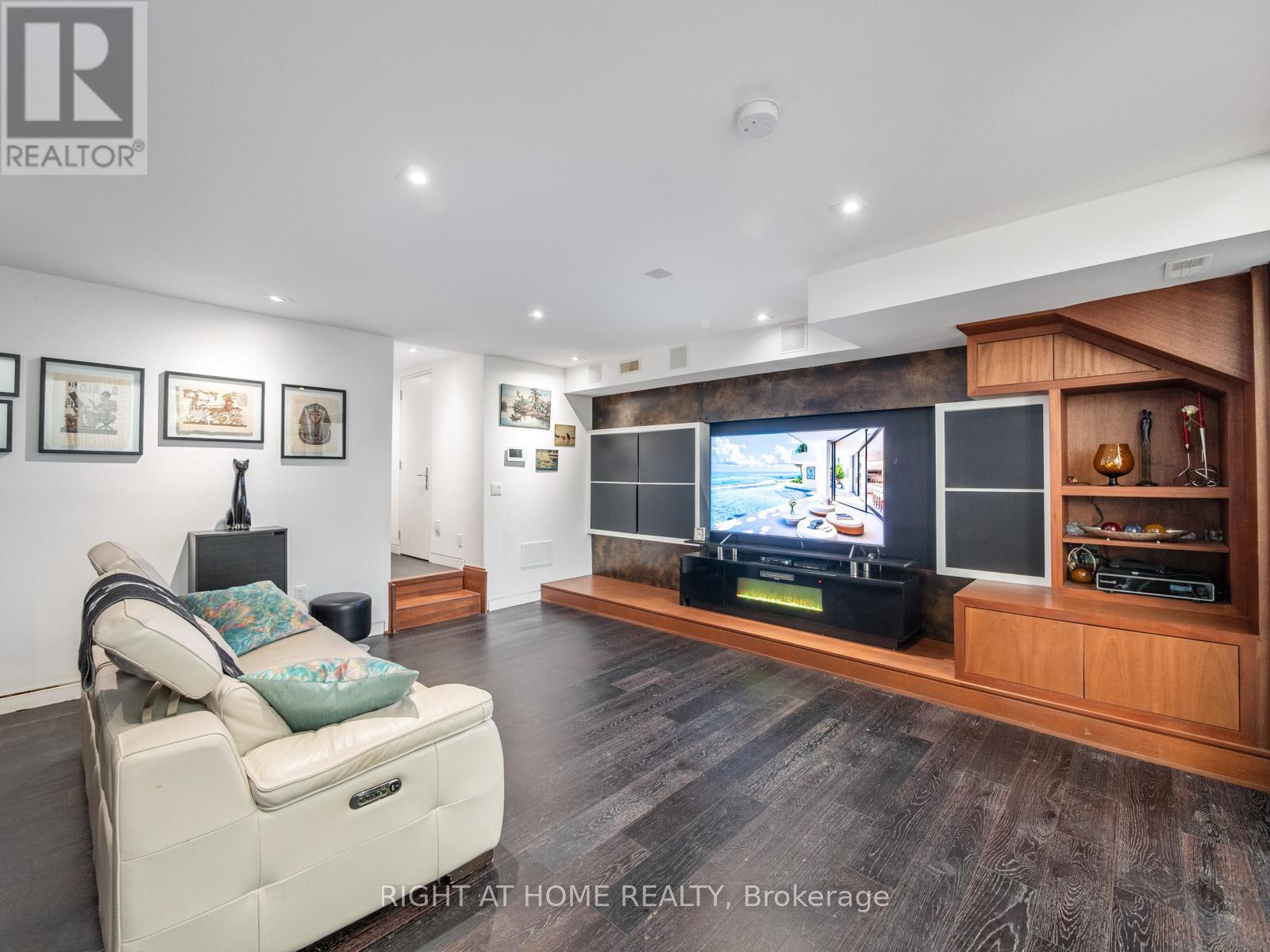 336 MELROSE AVENUE - 36