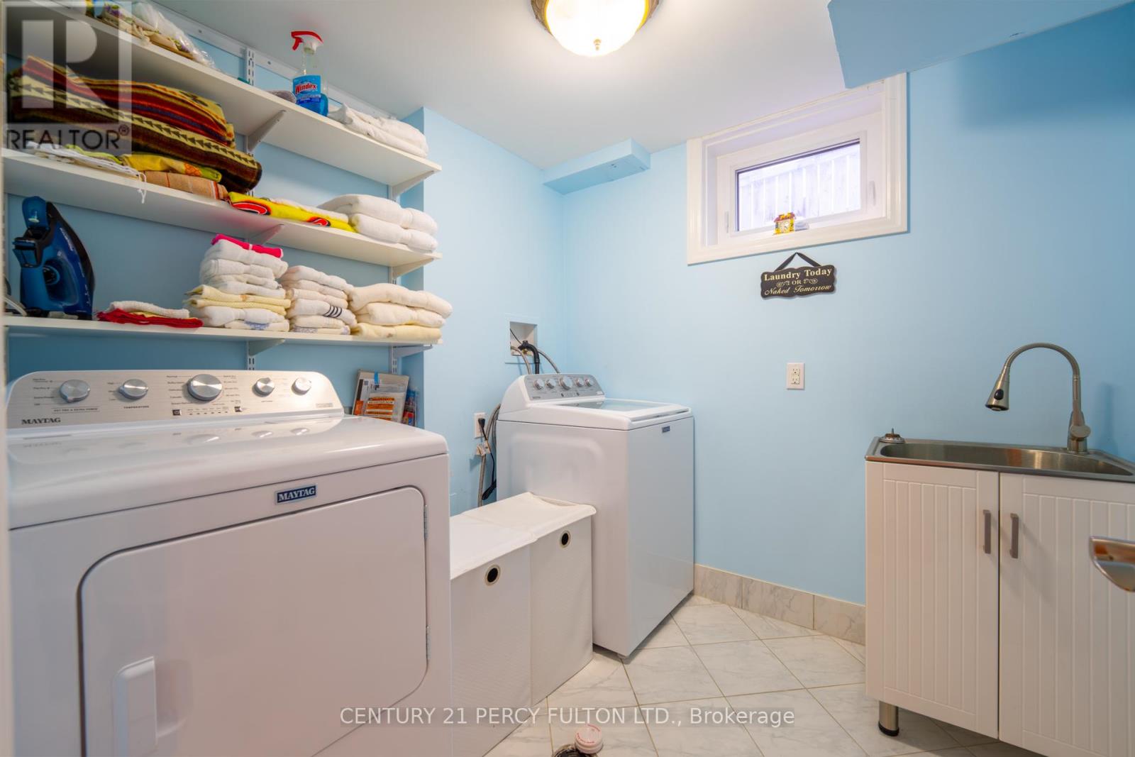 3 HENDERSON AVENUE - 18