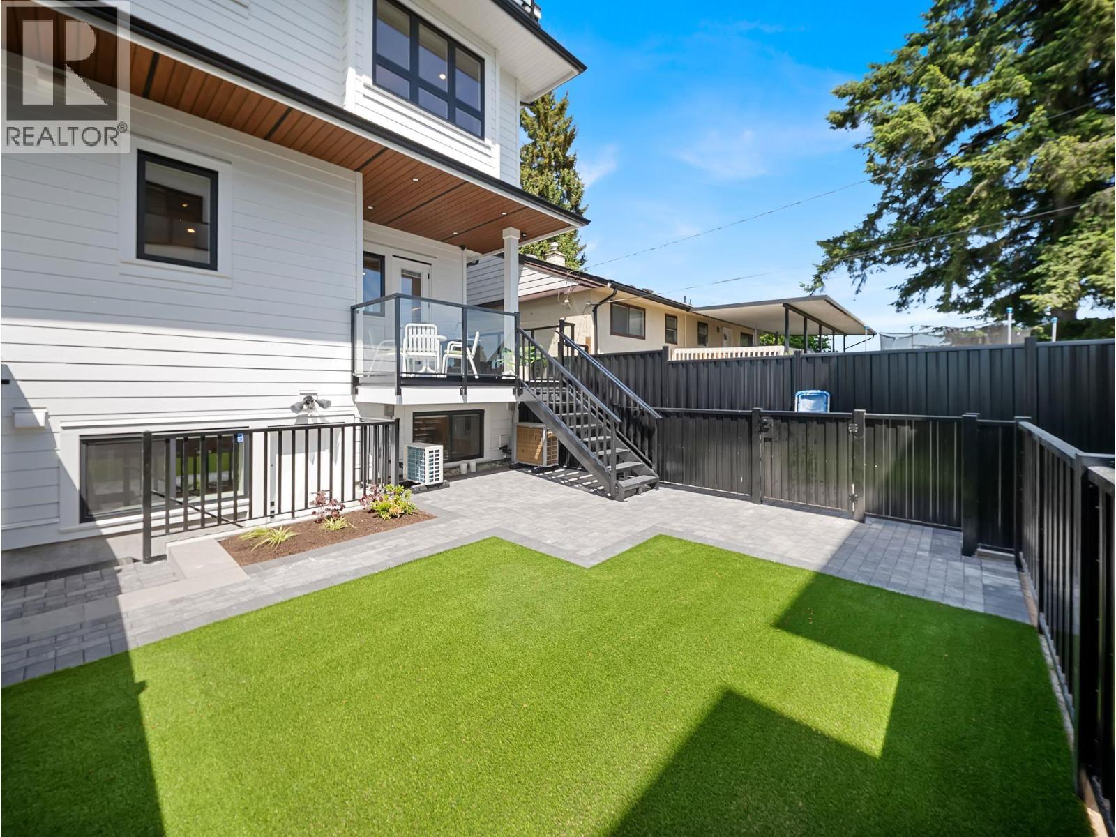6 Bed, 7 Bath House for Sale in Burnaby – 2 3786 PETER STREET, Burnaby – MLS# R3129050 - Image 27