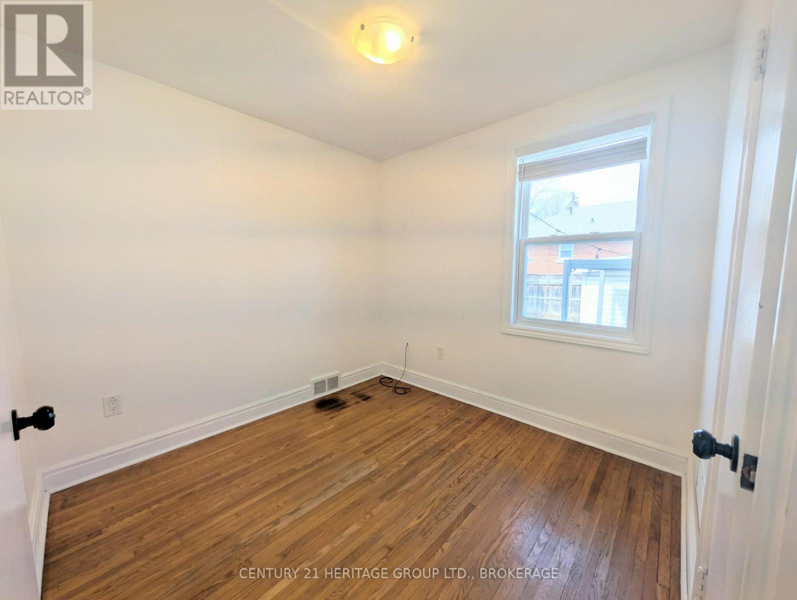 155 CARRUTHERS AVENUE - 11