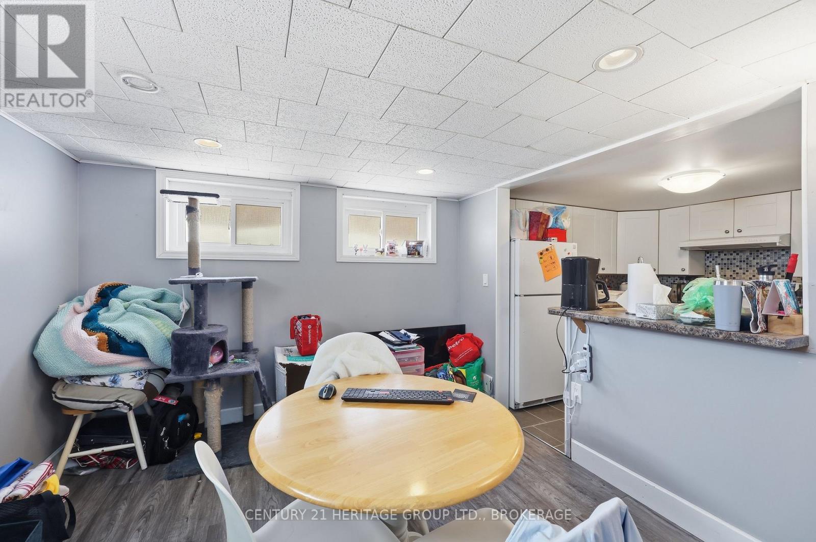 155 CARRUTHERS AVENUE - 14