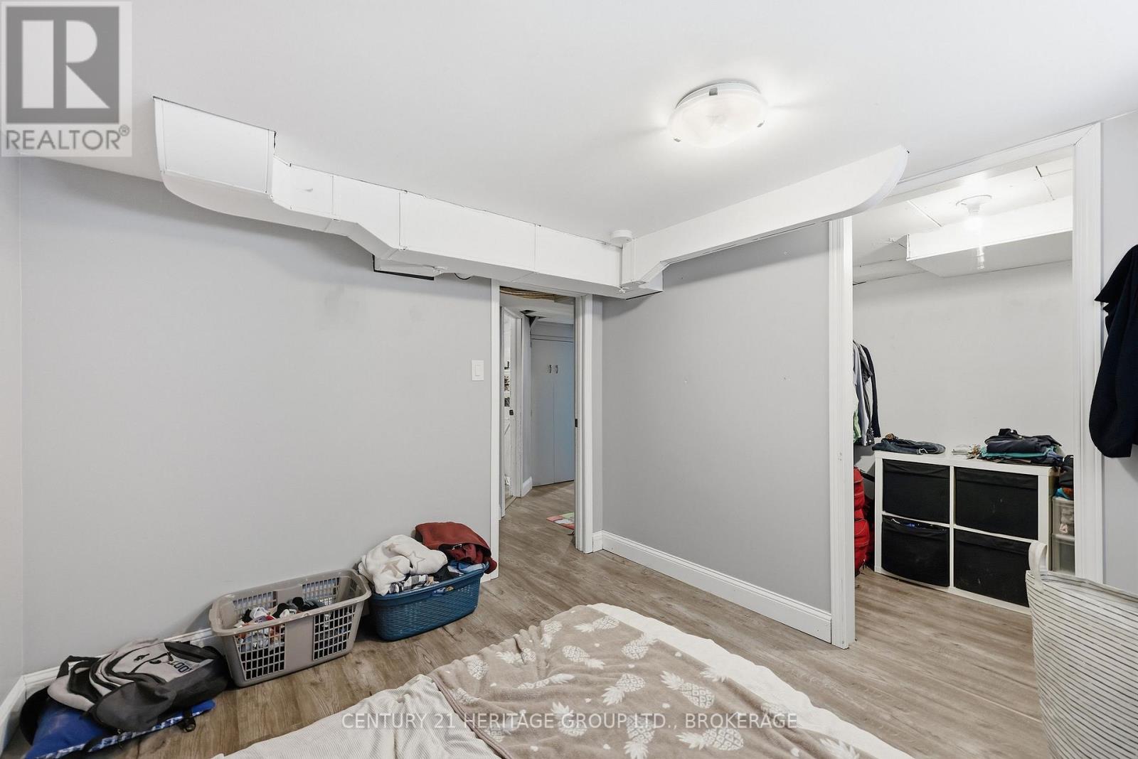155 CARRUTHERS AVENUE - 21