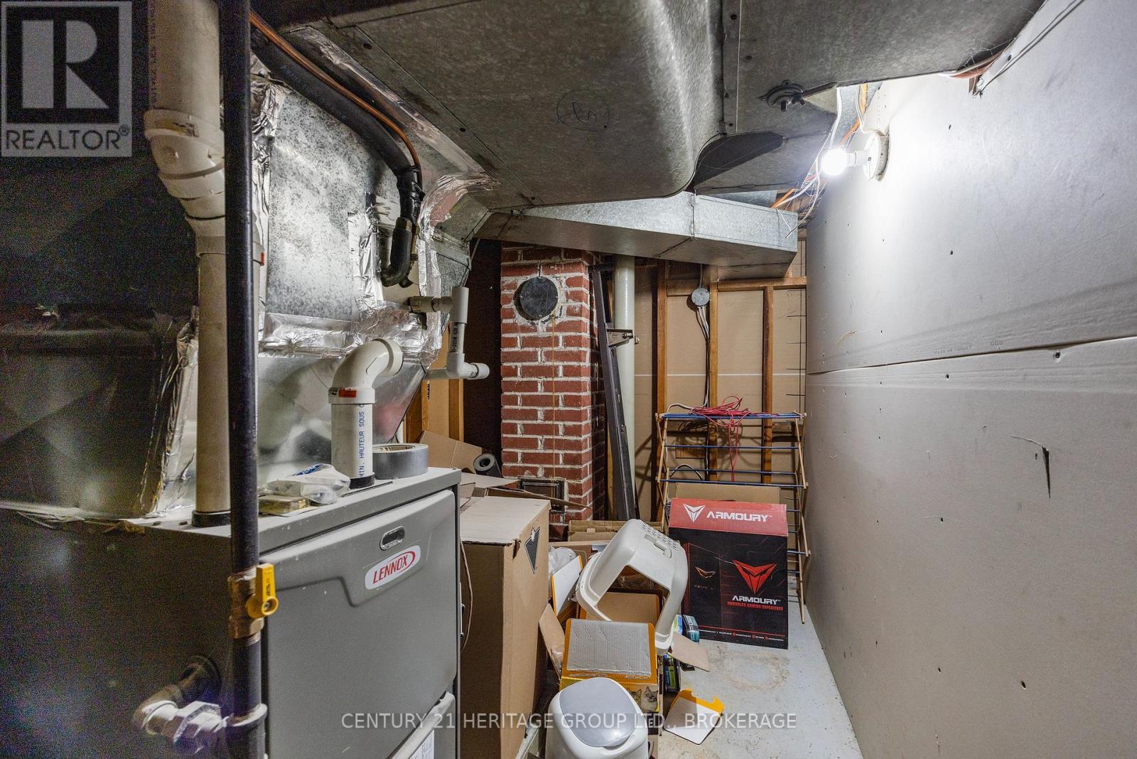 155 CARRUTHERS AVENUE - 27