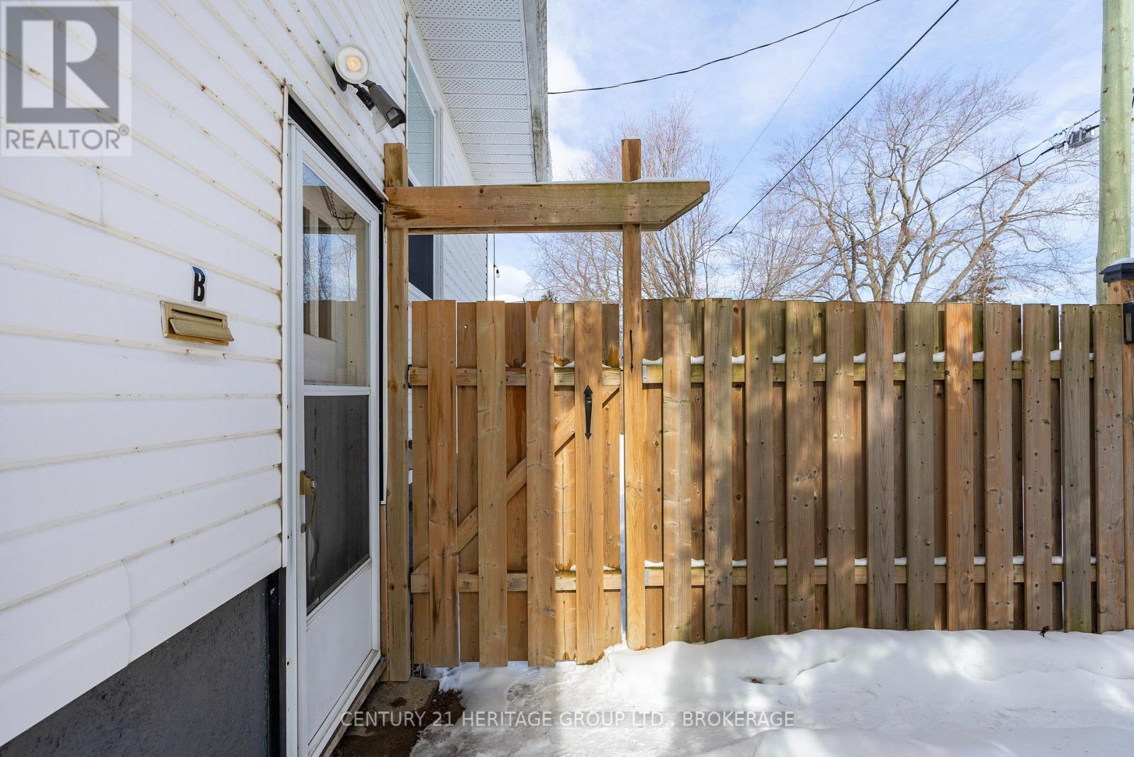 155 CARRUTHERS AVENUE - 28