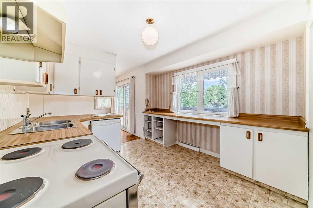 6040 Thornburn Drive NW — photo 9