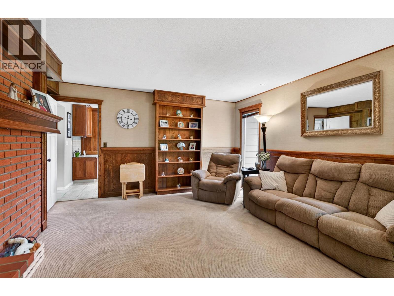 6451 Beaver Crescent - 21