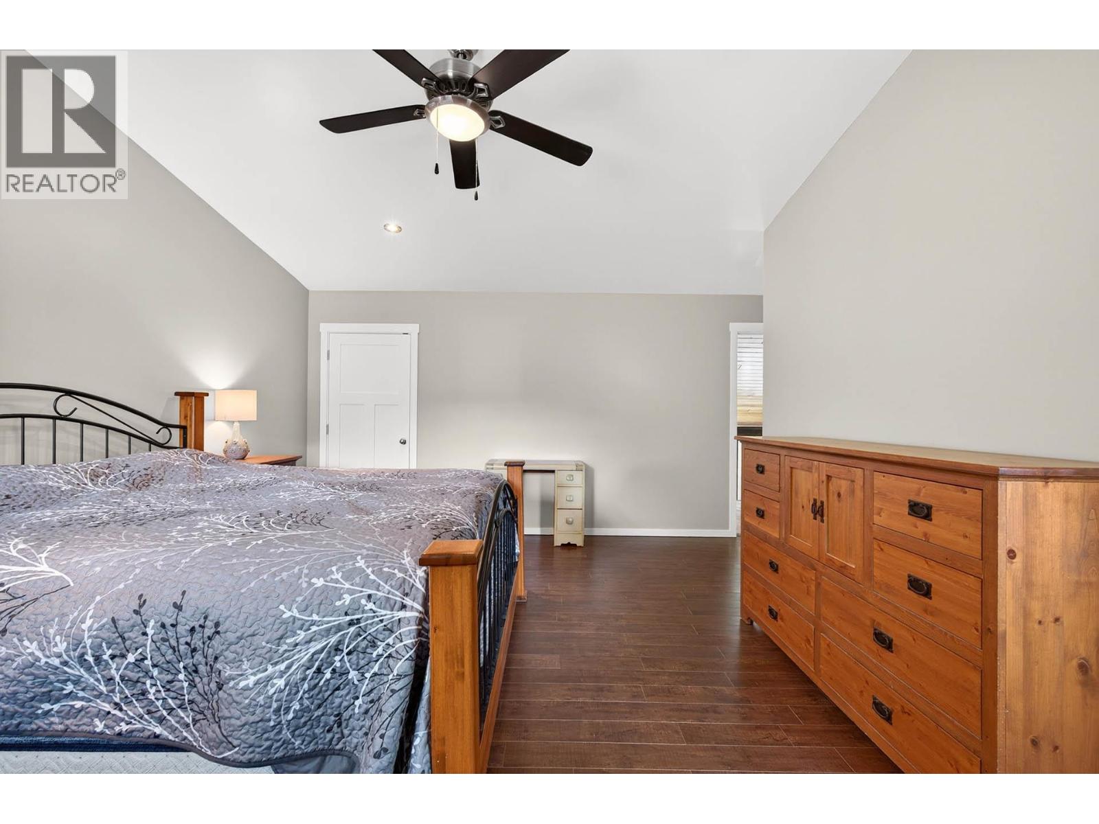 6451 Beaver Crescent - 36