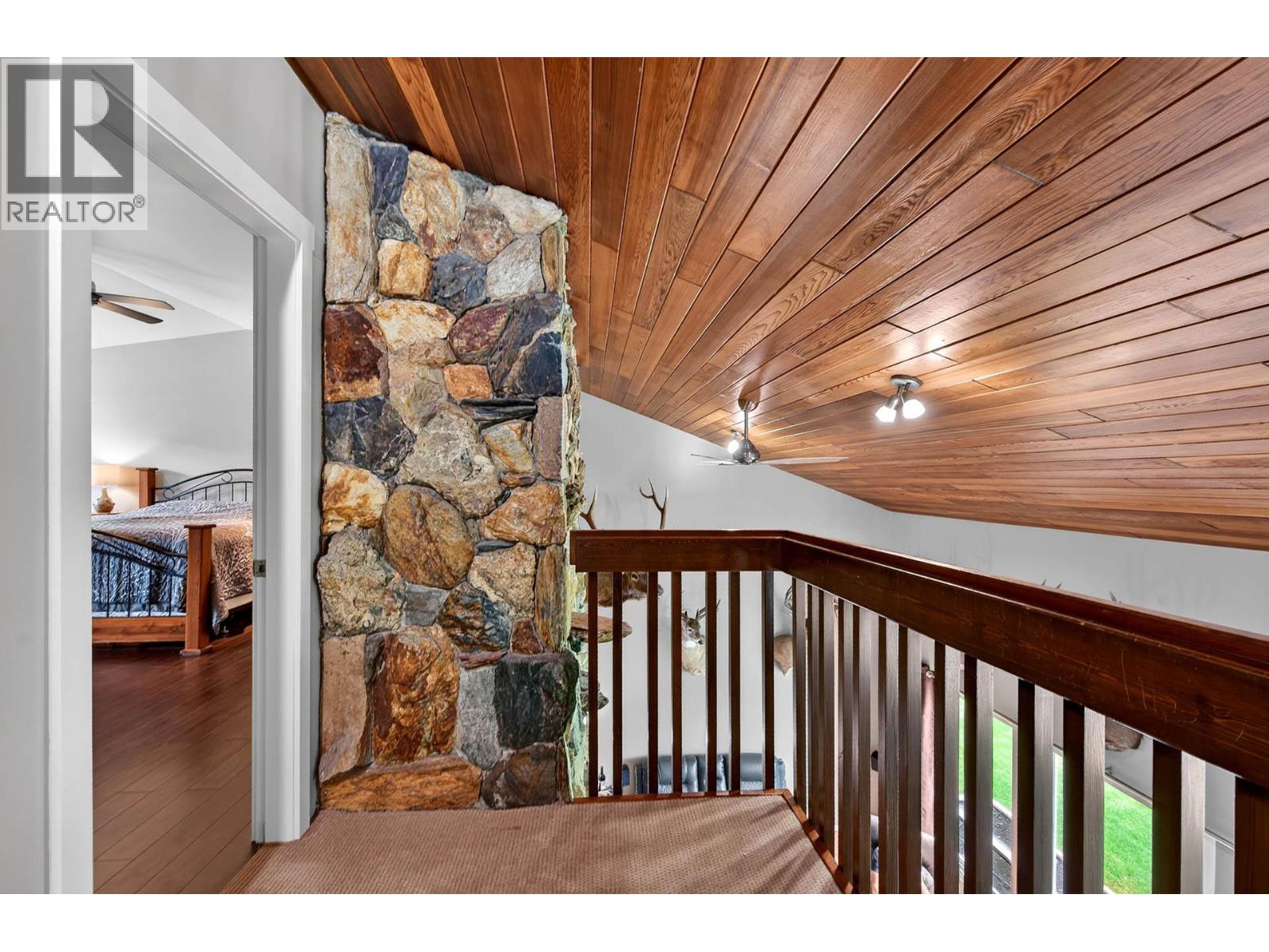 6451 Beaver Crescent - 33