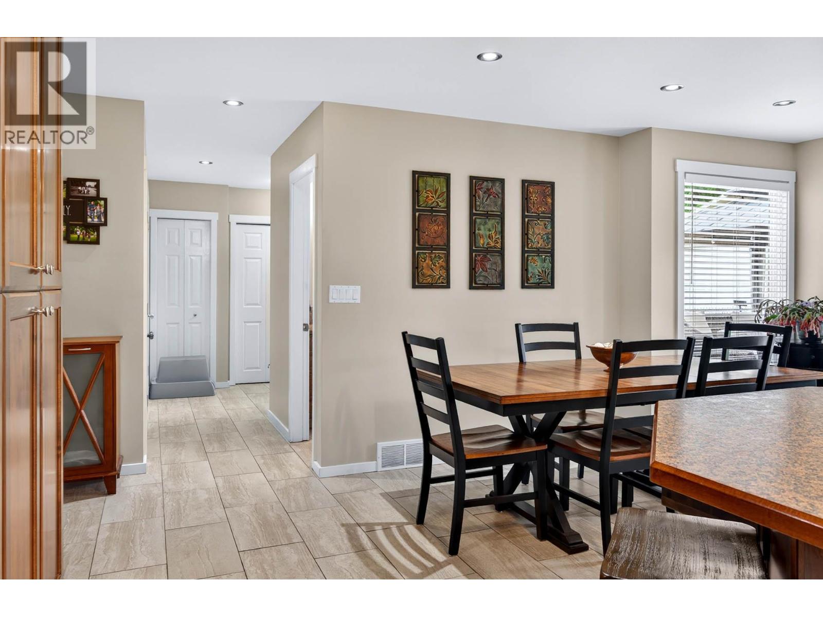 6451 Beaver Crescent - 19