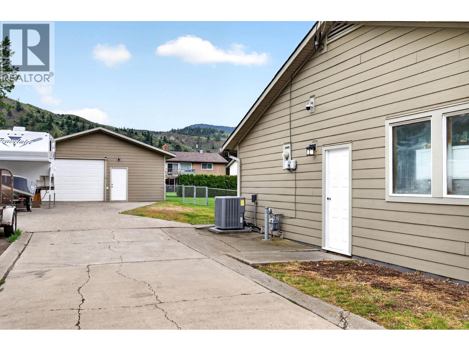 6451 Beaver Crescent - 62
