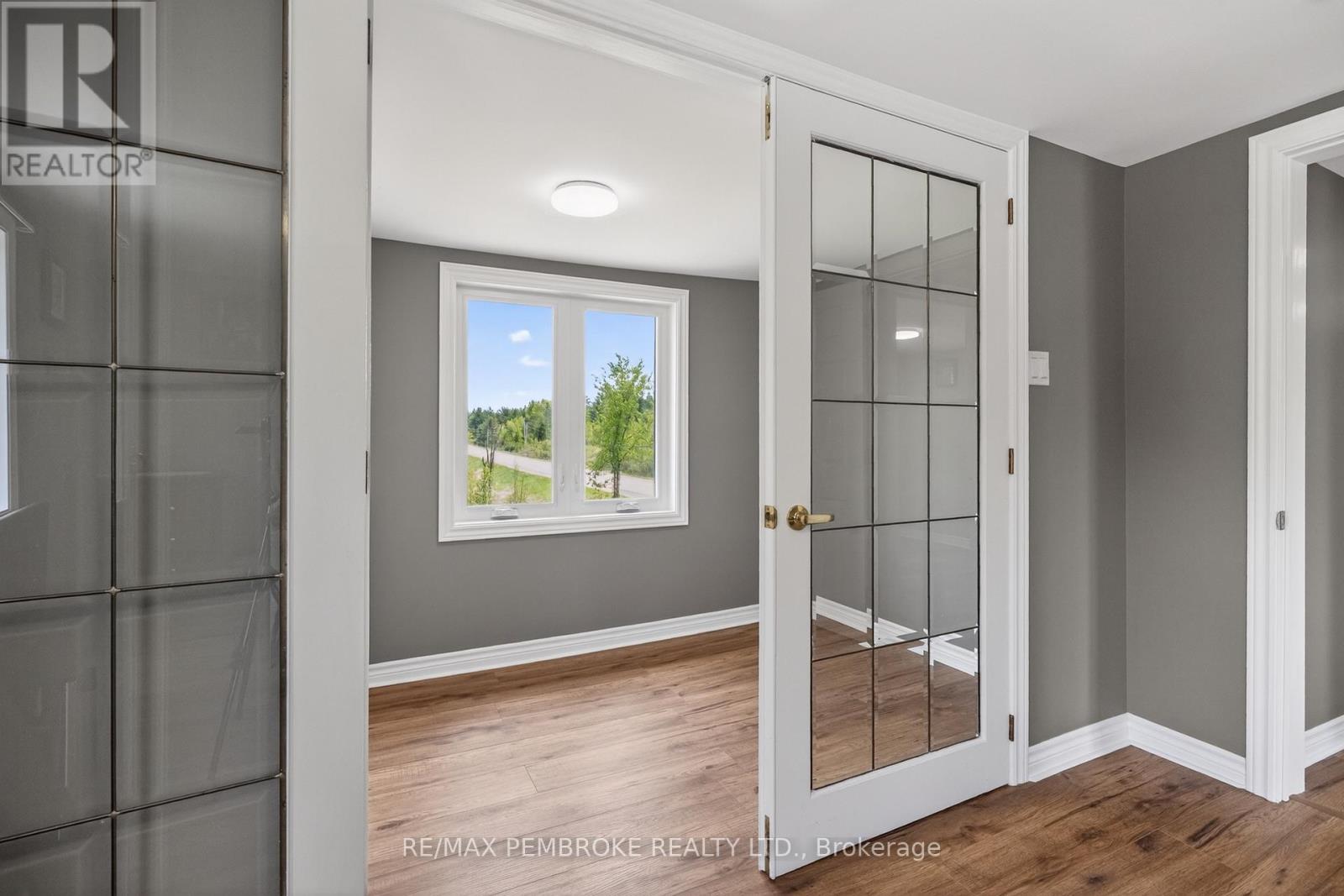 387 SELL ROAD - 38