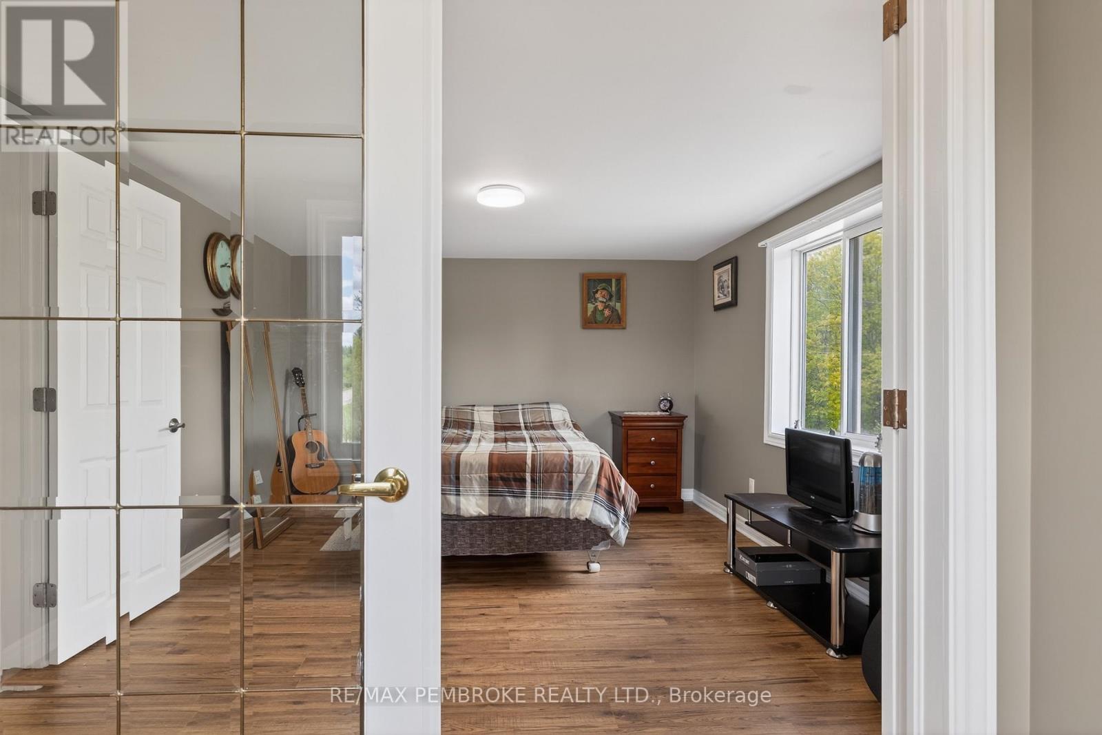 387 SELL ROAD - 39