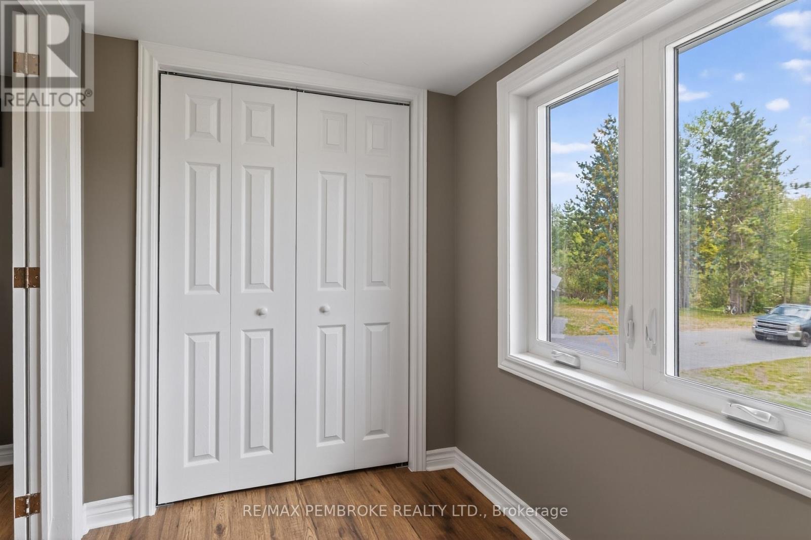 387 SELL ROAD - 40