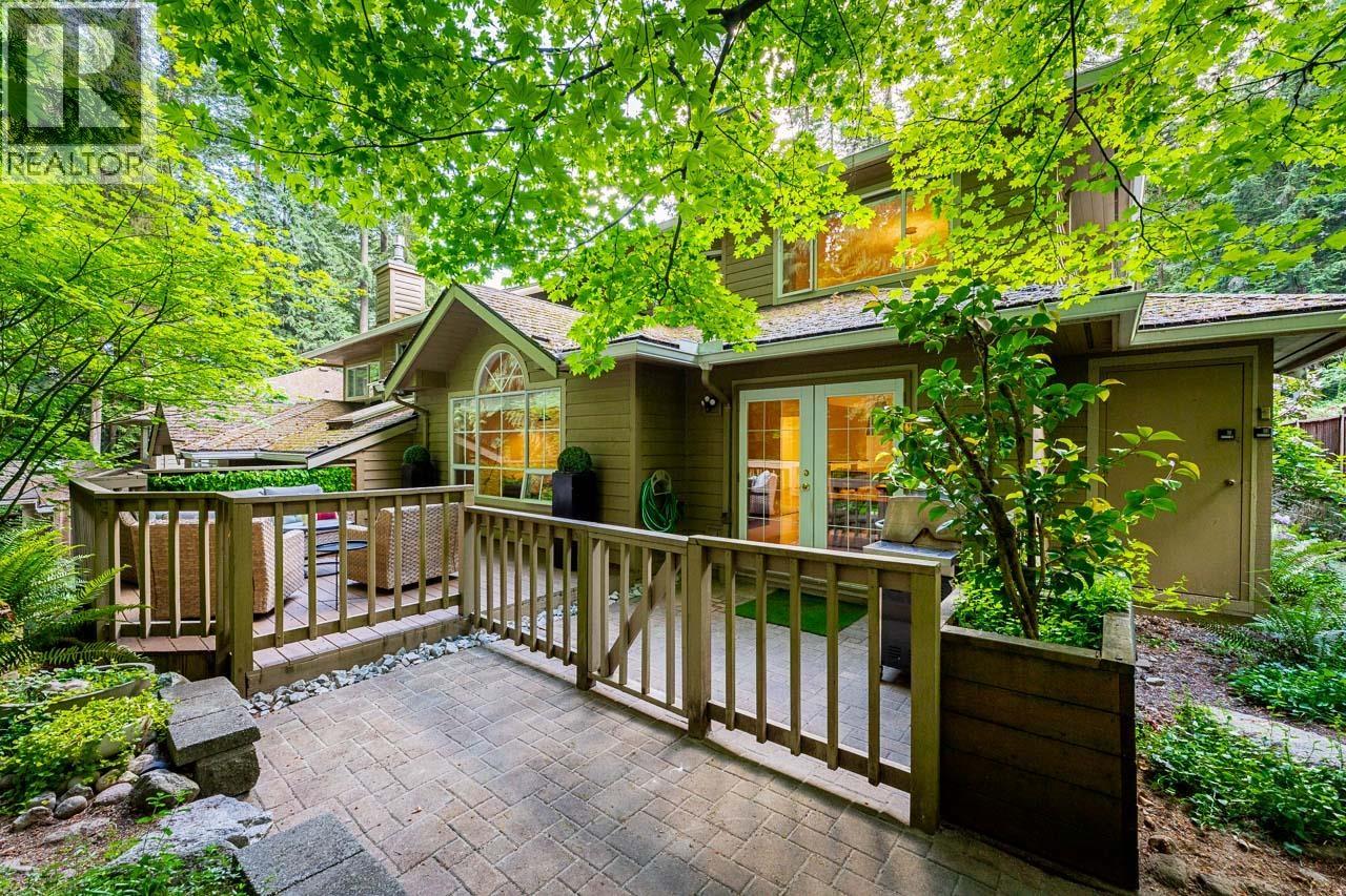 18 DEERWOOD PLACE