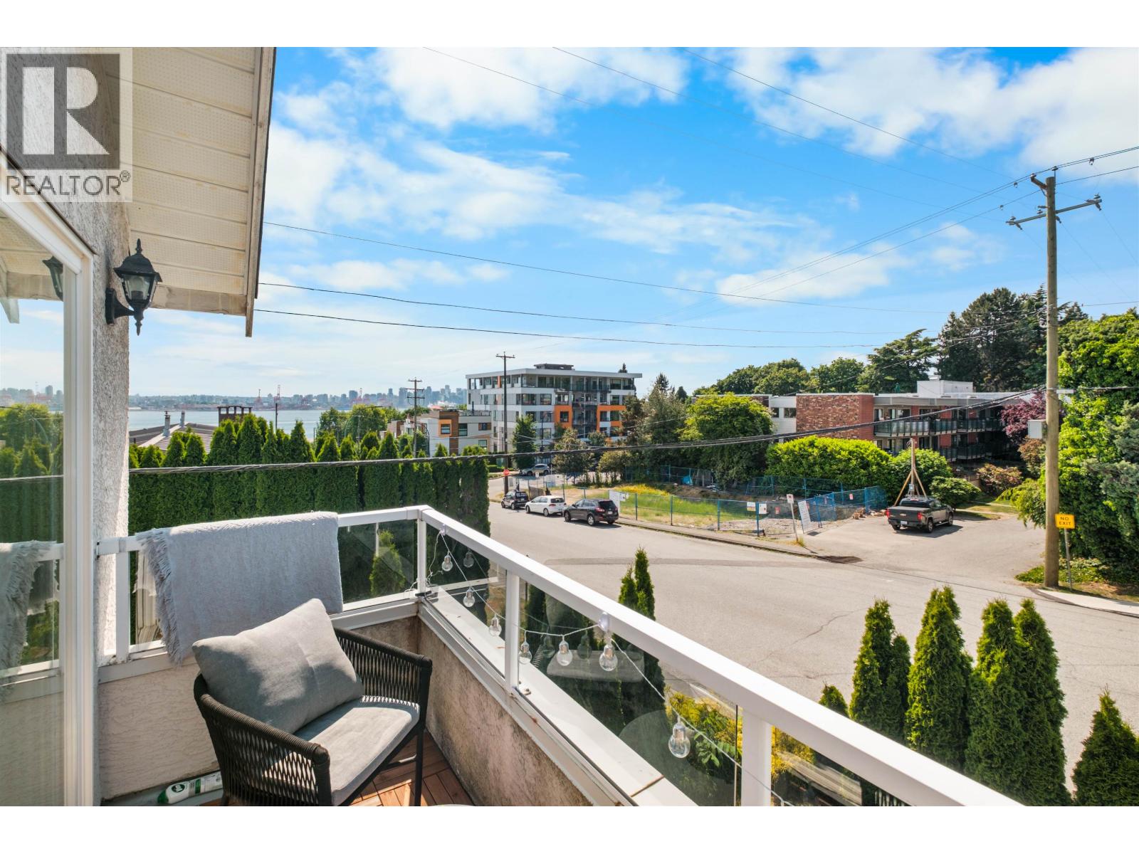 230 ST. PATRICKS AVENUE, North Vancouver
